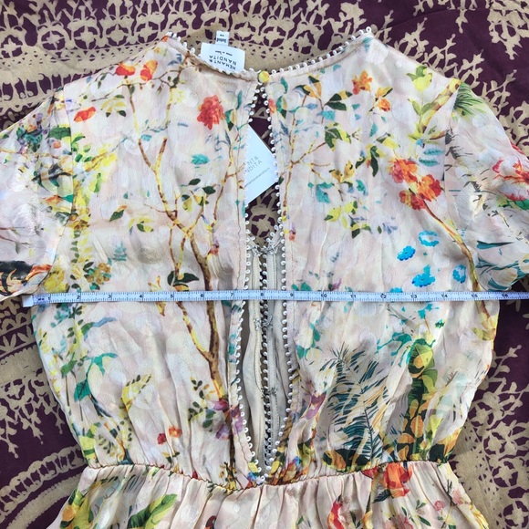 Hemant and Nandita brand new mini dress - Picture 7 of 10